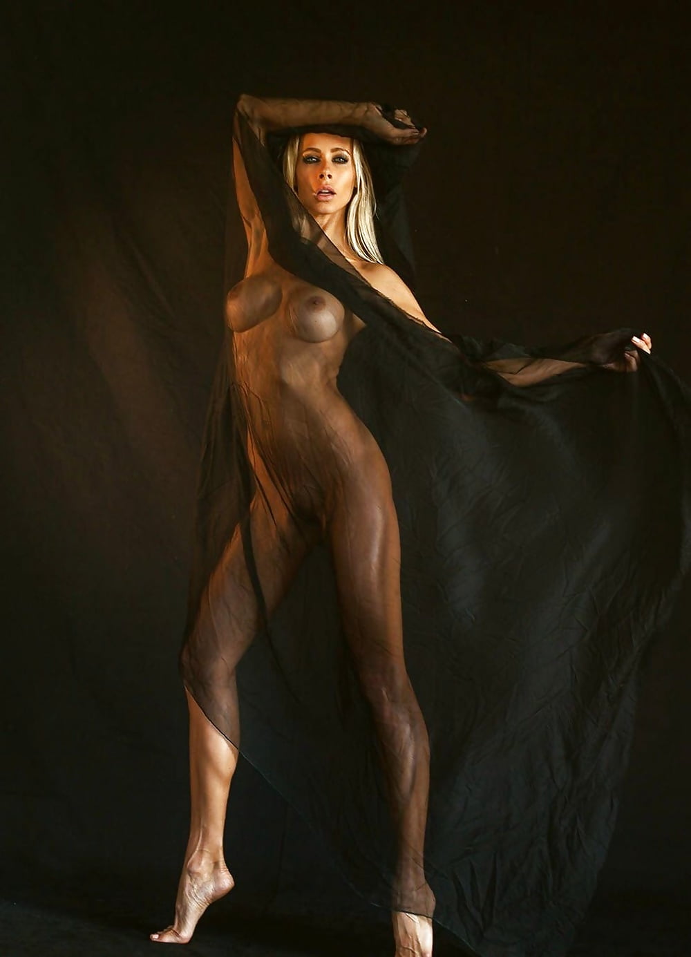 Jesse Golden posing fully naked august 2017 9